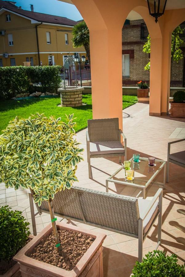 Appartamenti Vicino Al Mare Civitanova Marche Exterior foto